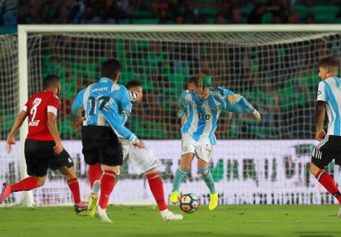 巴塞罗那对利物浦巅峰对决：战术亮点与球星表现解析(图3)